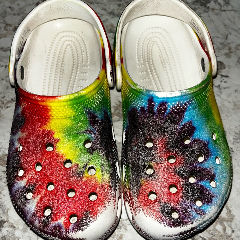 CROCS Kids Multicolor Tie-Dye Sandals